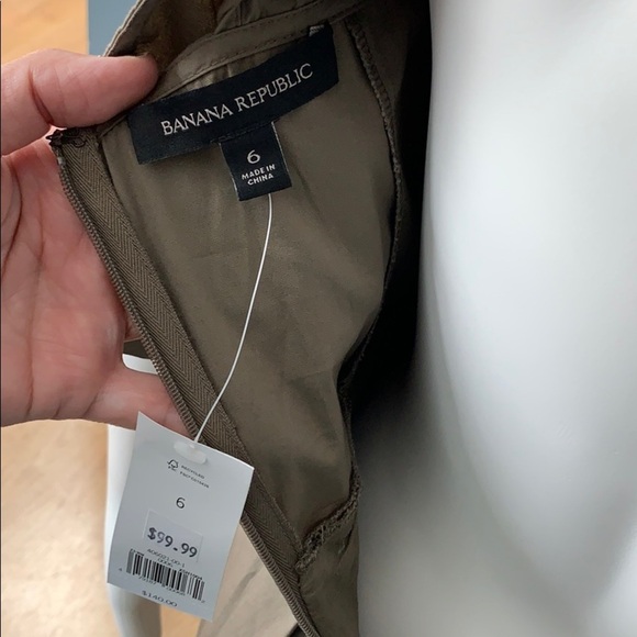 Banana Republic Brown Box Pleat Split Back Dress 6 - Picture 3 of 5